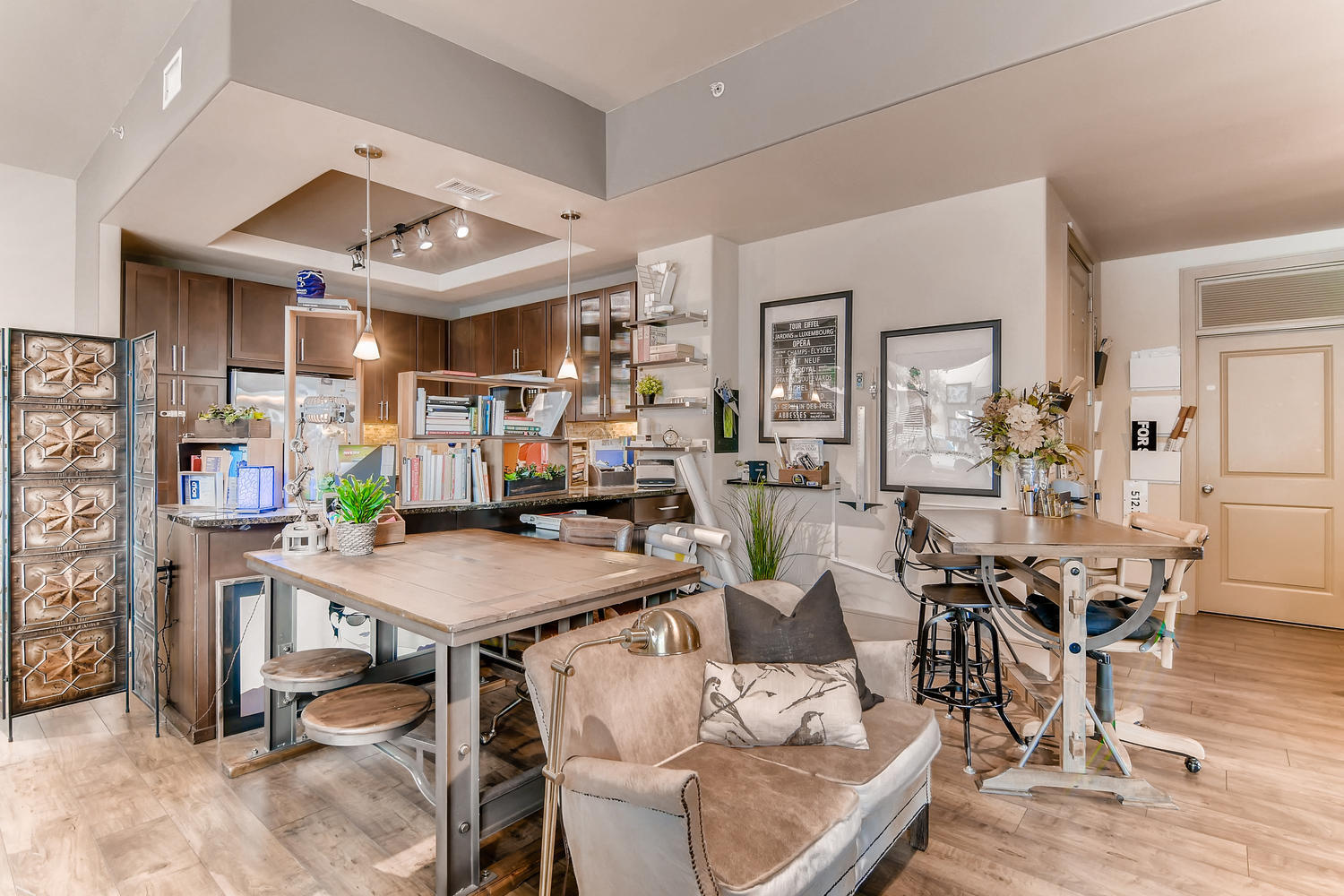 Rent a Desk in the Heart of Austin! Rent a Desk in the Heart of Austin!