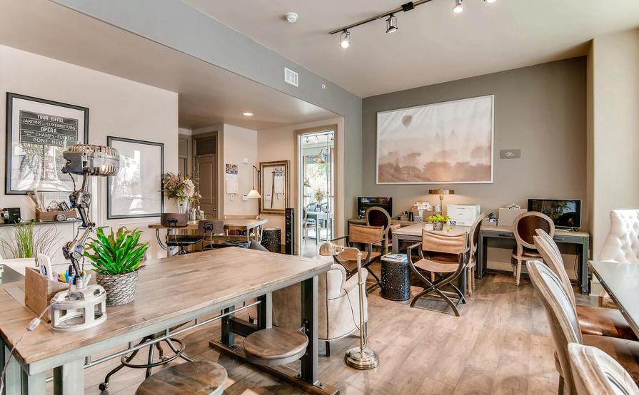 Rent a Desk in the Heart of Austin! Rent a Desk in the Heart of Austin!