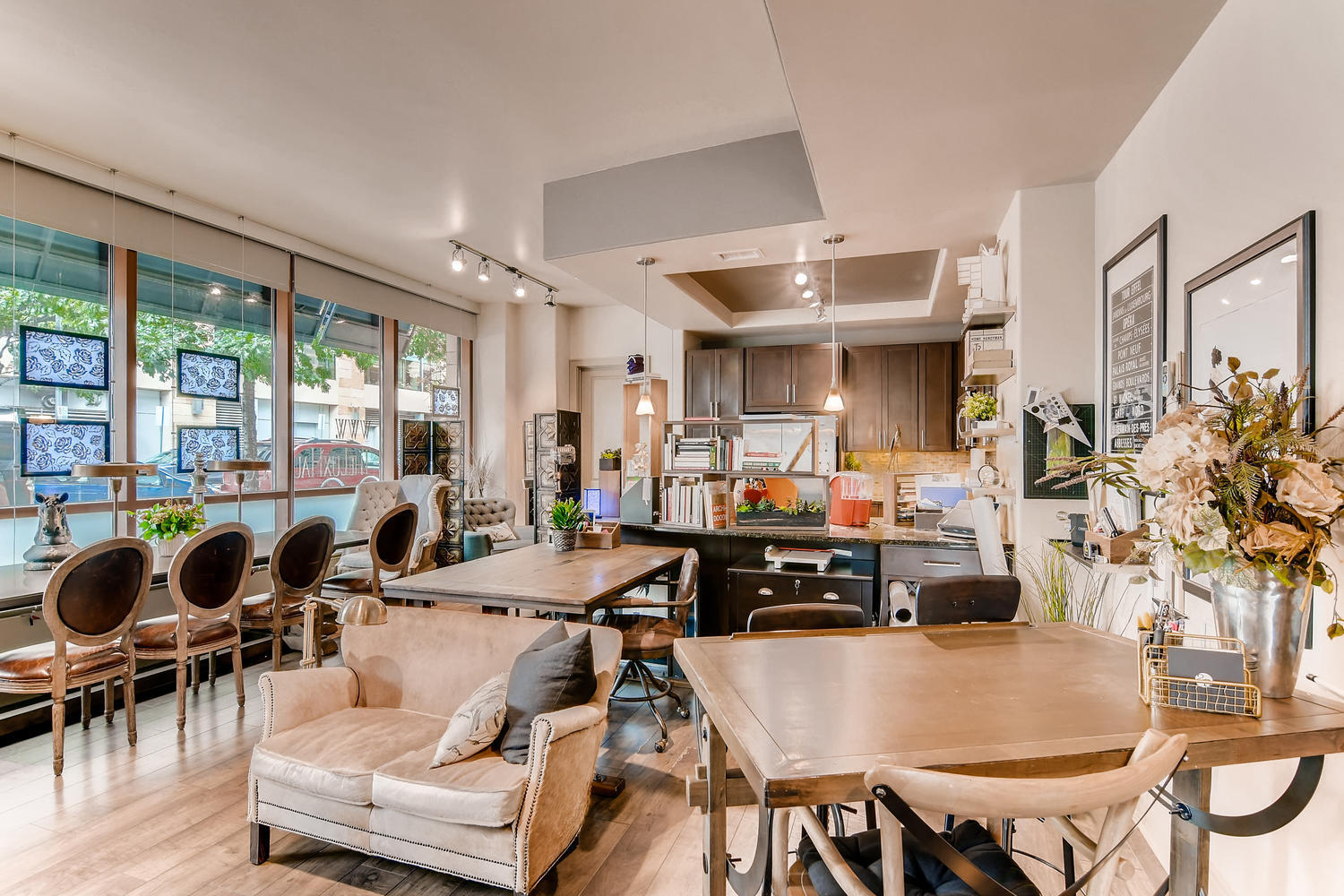 Rent a Desk in the Heart of Austin! Rent a Desk in the Heart of Austin!