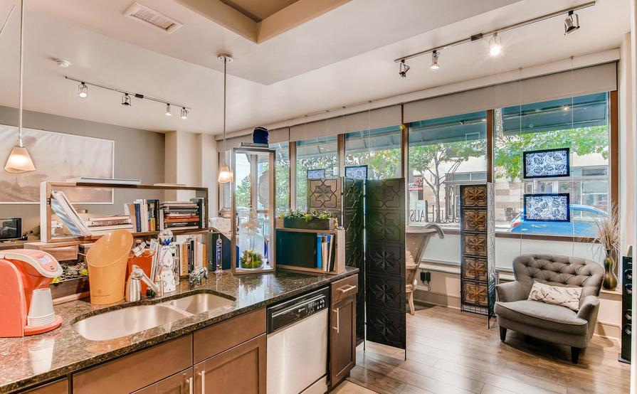 Rent a Desk in the Heart of Austin! Rent a Desk in the Heart of Austin!