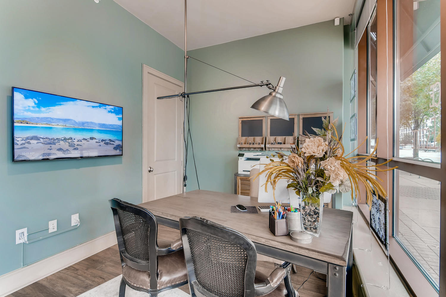 Rent a Desk in the Heart of Austin! Rent a Desk in the Heart of Austin!