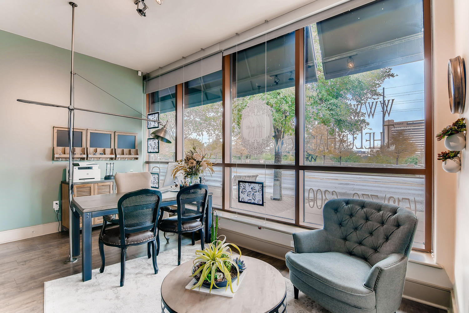 Rent a Desk in the Heart of Austin! Rent a Desk in the Heart of Austin!