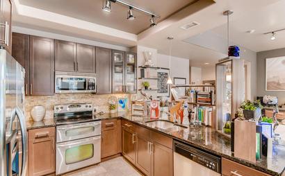 Rent a Desk in the Heart of Austin! Rent a Desk in the Heart of Austin!