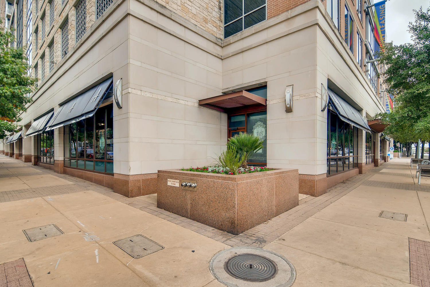Rent a Desk in the Heart of Austin! Rent a Desk in the Heart of Austin!