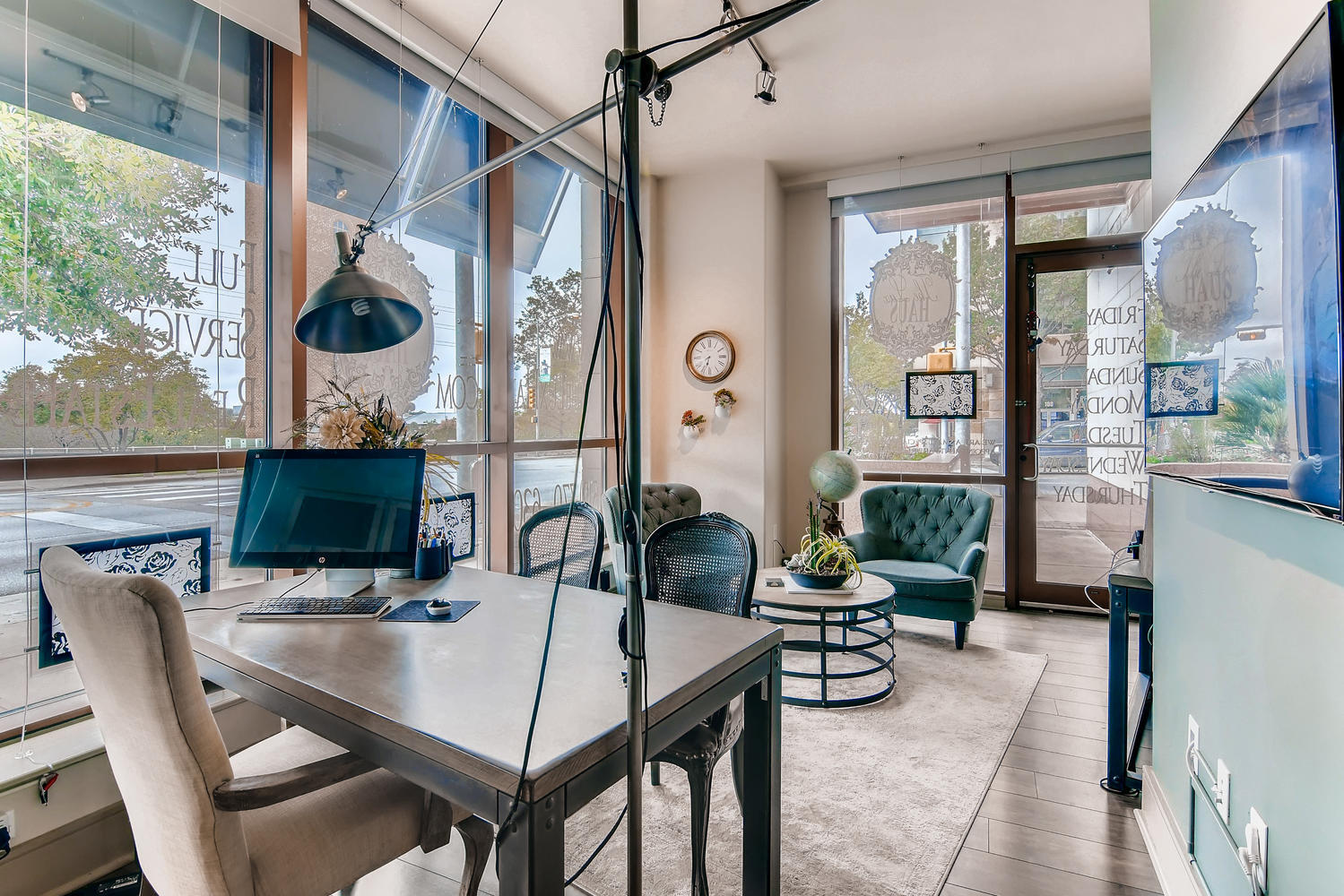 Rent a Desk in the Heart of Austin! Rent a Desk in the Heart of Austin!