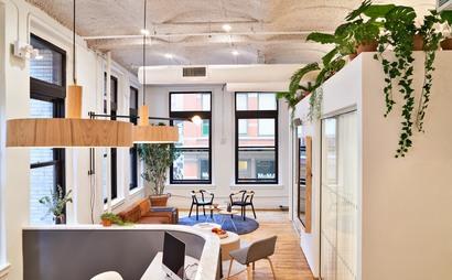 Meet in Place - SoHo, NYC Meet in Place - SoHo, NYC