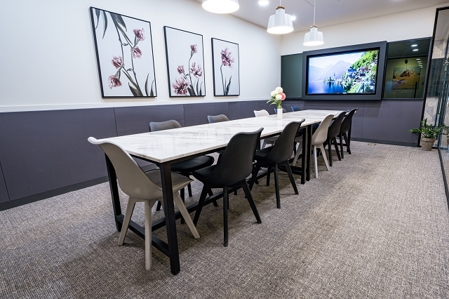 ECS 153 Coworking Space Meeting Room