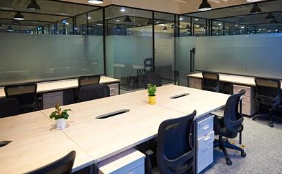 ECS 153 Coworking Space Dedicated Desk ECS 153 Coworking Space Dedicated Desk