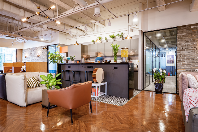 ECS 153 Coworking Space Hot Desk