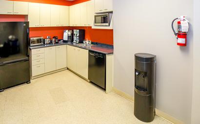 Fully furnished Private Executive Offices near the city of Toronto! Fully furnished Private Executive Offices near the city of Toronto!