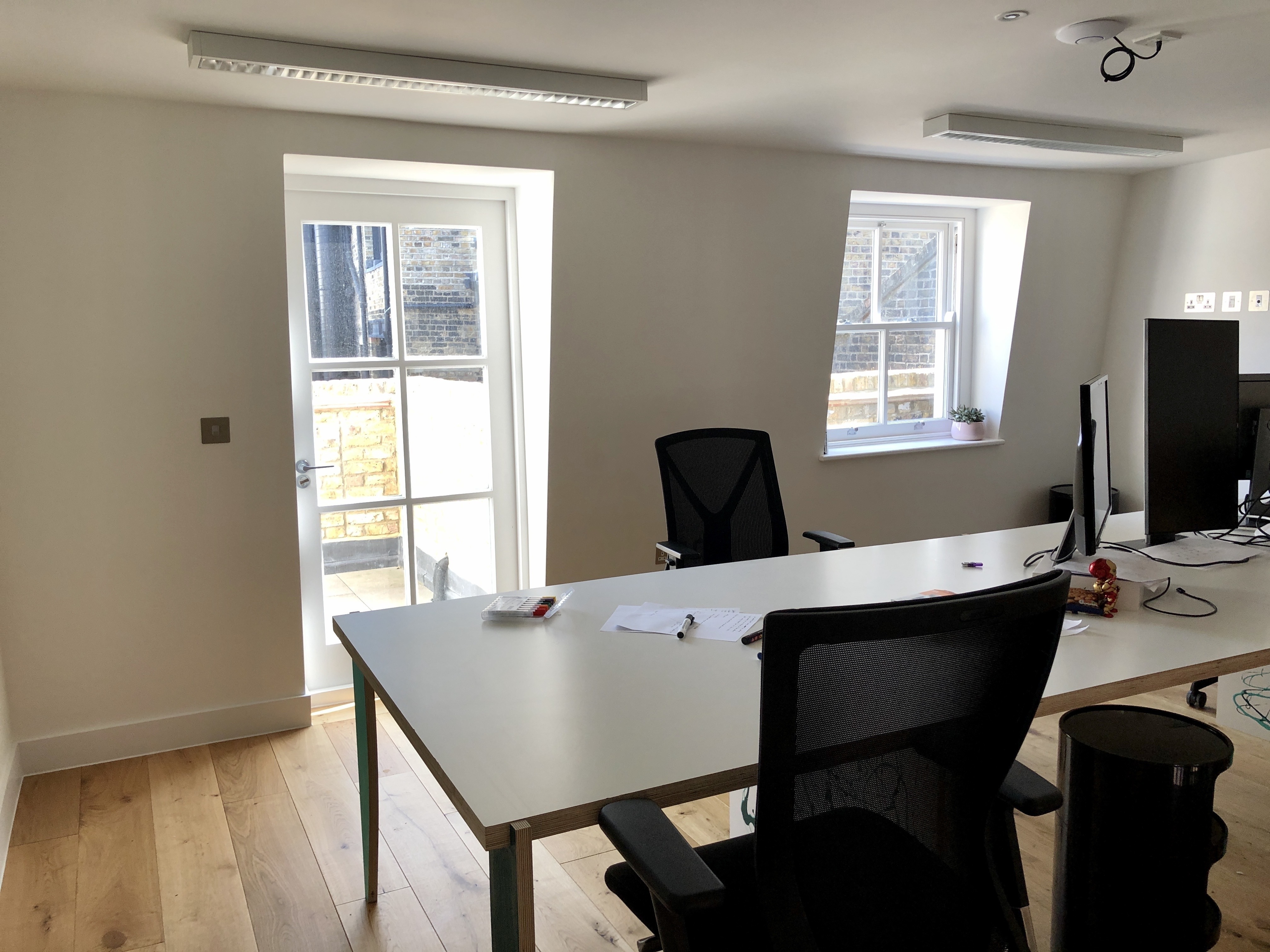 Central Soho. Office share £6000 per month 10 people. Shared kitchen, lounge, meeting room, terrace. 