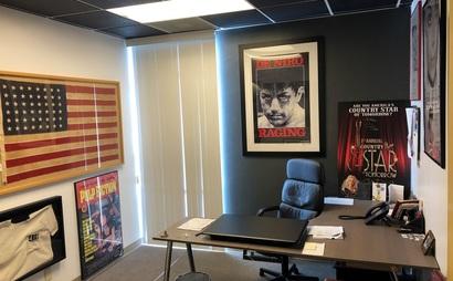 Window Office 2 - Assemblage Space Window Office 2 - Assemblage Space