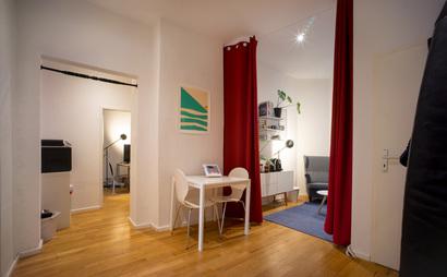 4 desks in shared office, co-working space 4 desks in shared office, co-working space