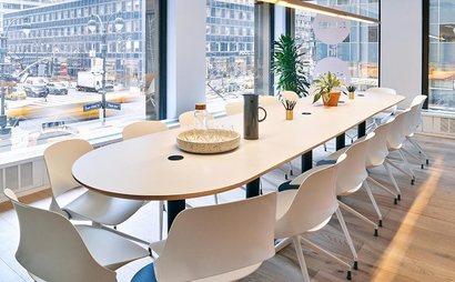 Meet in Place - Midtown, NYC  Meet in Place - Midtown, NYC