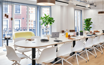 Meet in Place - Soho Square, LDN Meet in Place - Soho Square, LDN