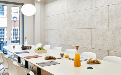 Meet in Place - Soho Square, LDN Meet in Place - Soho Square, LDN