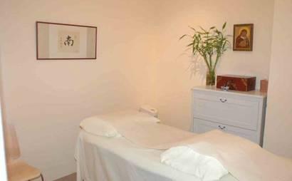 TREATMENT ROOM  HOLISTIC CENTER WELLNESS MASSAGE ACUPUNCTURE TREATMENT ROOM  HOLISTIC CENTER WELLNESS MASSAGE ACUPUNCTURE