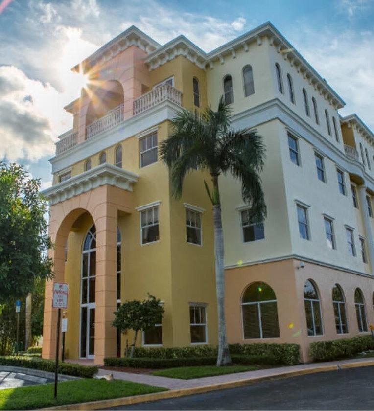 Boca Raton Office Space Desks Near Me