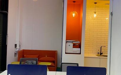 FREELANCERS WELCOME / CO-WORKING / HOT DESKING / DESK SPACE / CREATIVES FREELANCERS WELCOME / CO-WORKING / HOT DESKING / DESK SPACE / CREATIVES