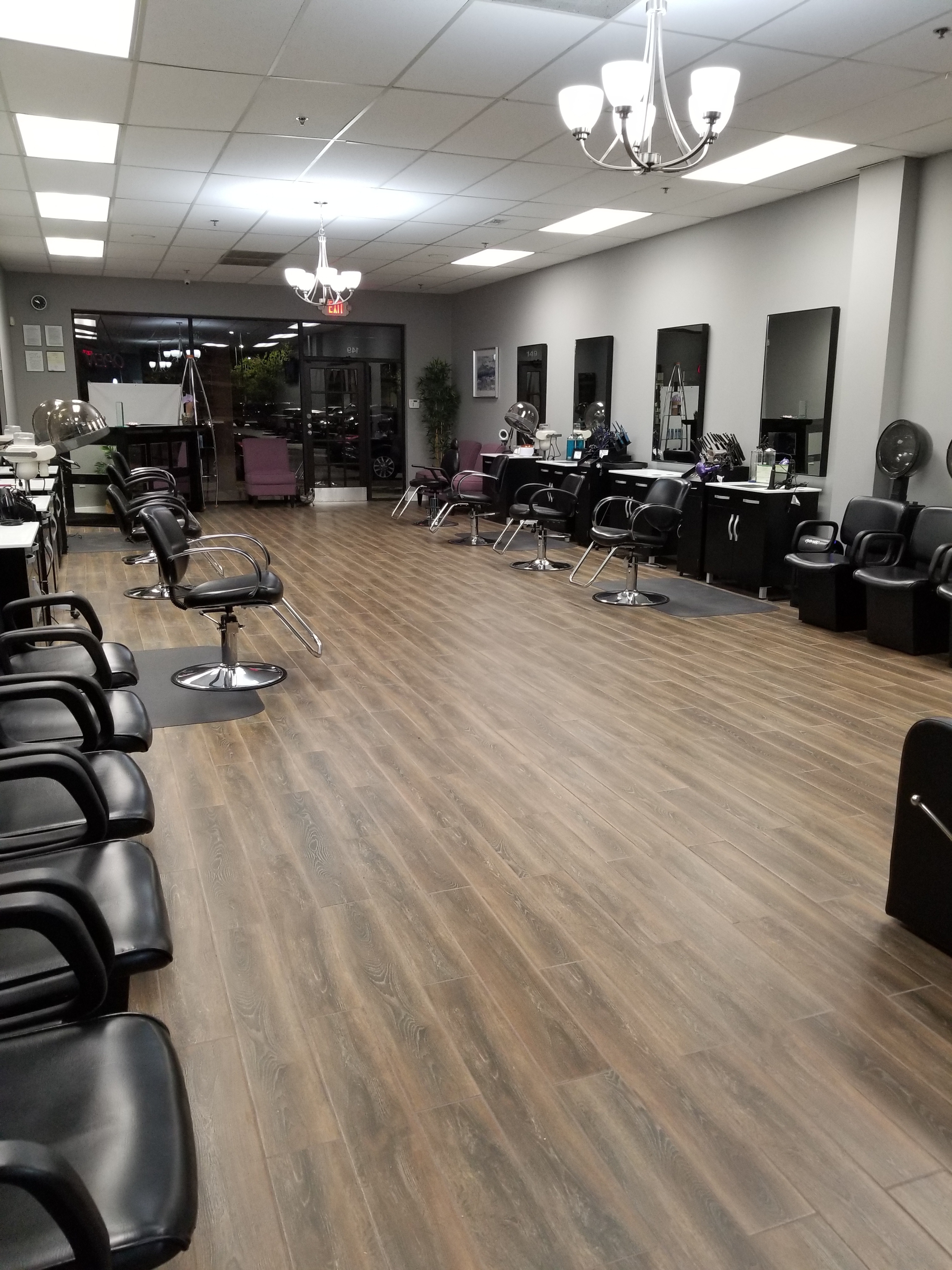 Salon Space