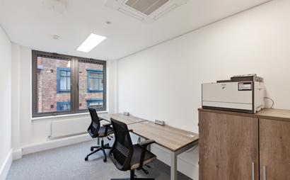 Large and bright working space in Holborn with meeting room access. Large and bright working space in Holborn with meeting room access.