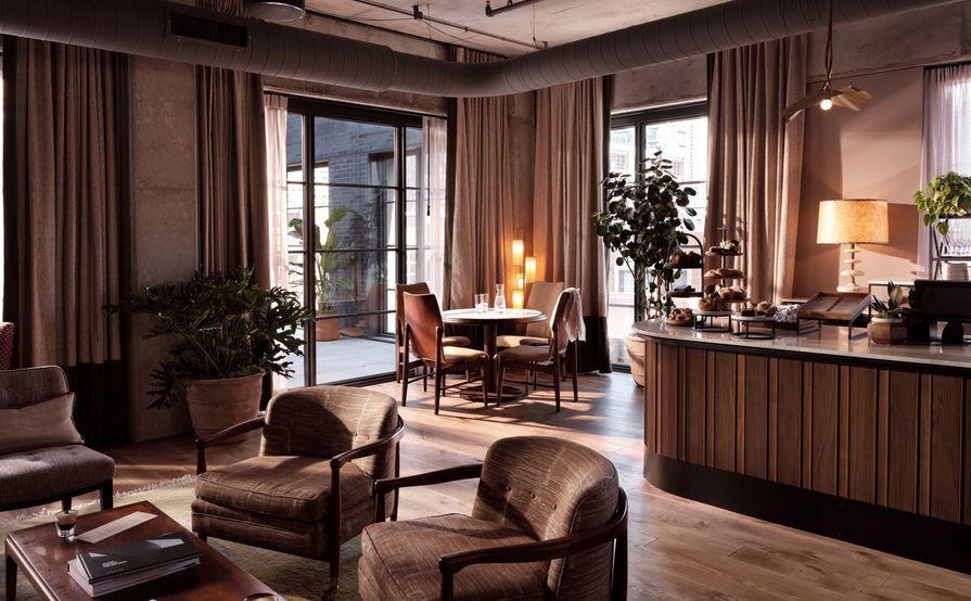 Private Office up to 20 Private Office up to 20