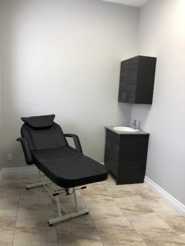Esthetician Room Available For Rent Beverly Hills, CA