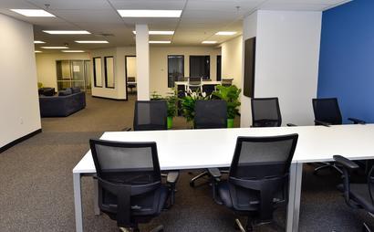 LocalWorks Beverly - Desk LocalWorks Beverly - Desk