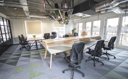 Office C04 very large office for up to 14 people Office C04 very large office for up to 14 people