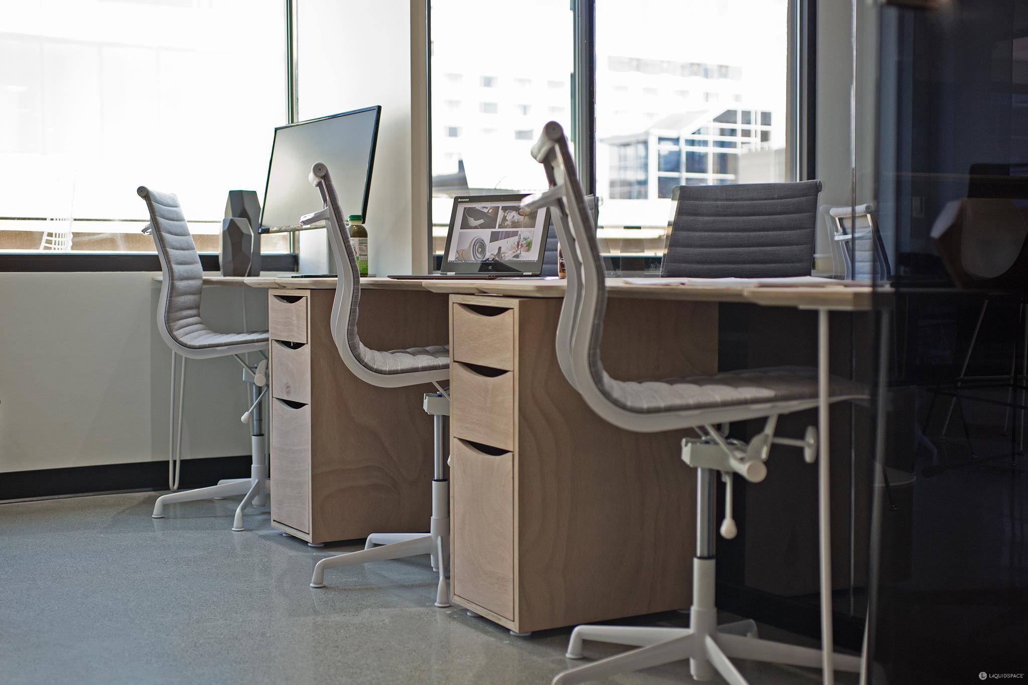 70 Person Premiere 14 Office Suite 