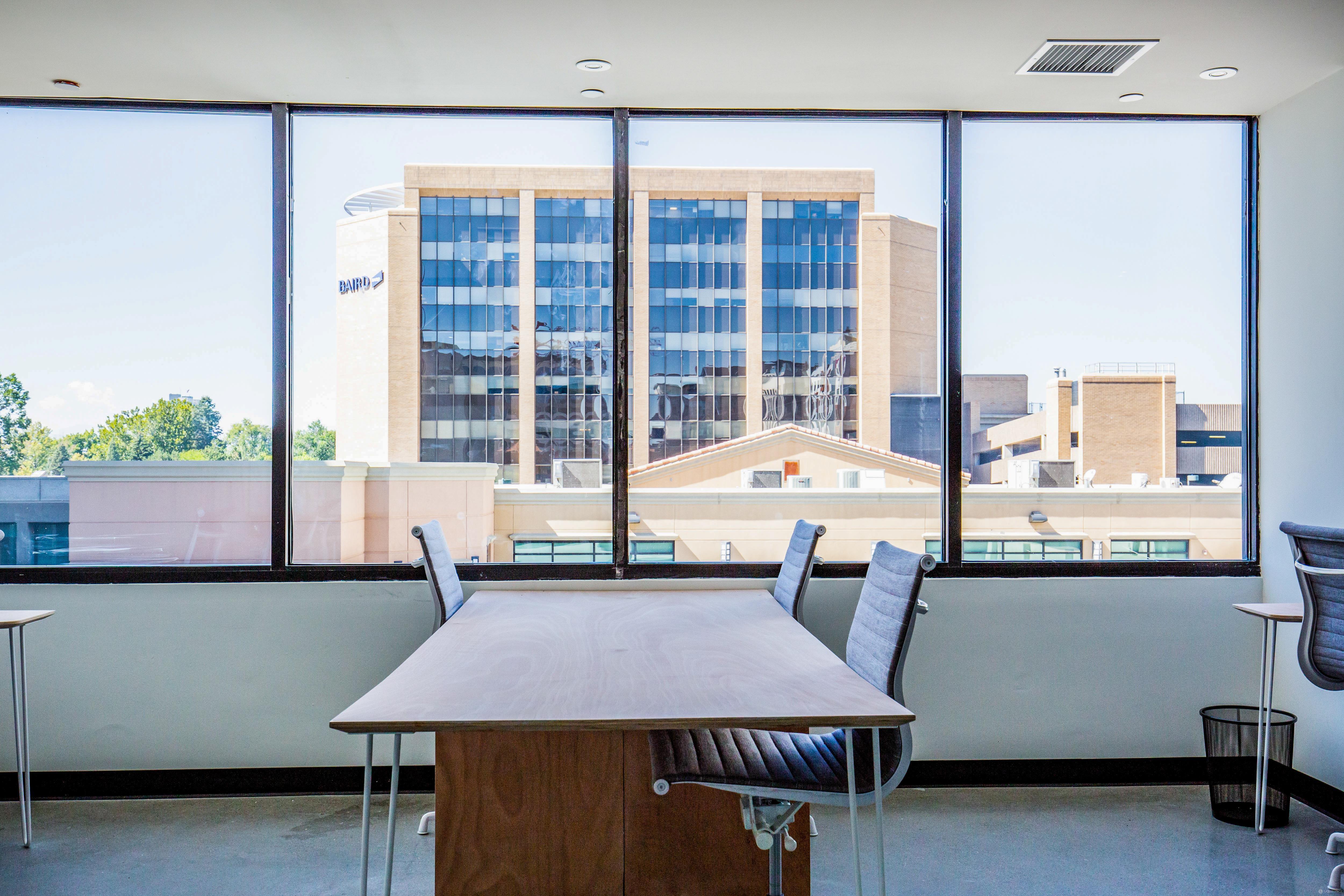 70 Person Premiere 14 Office Suite 