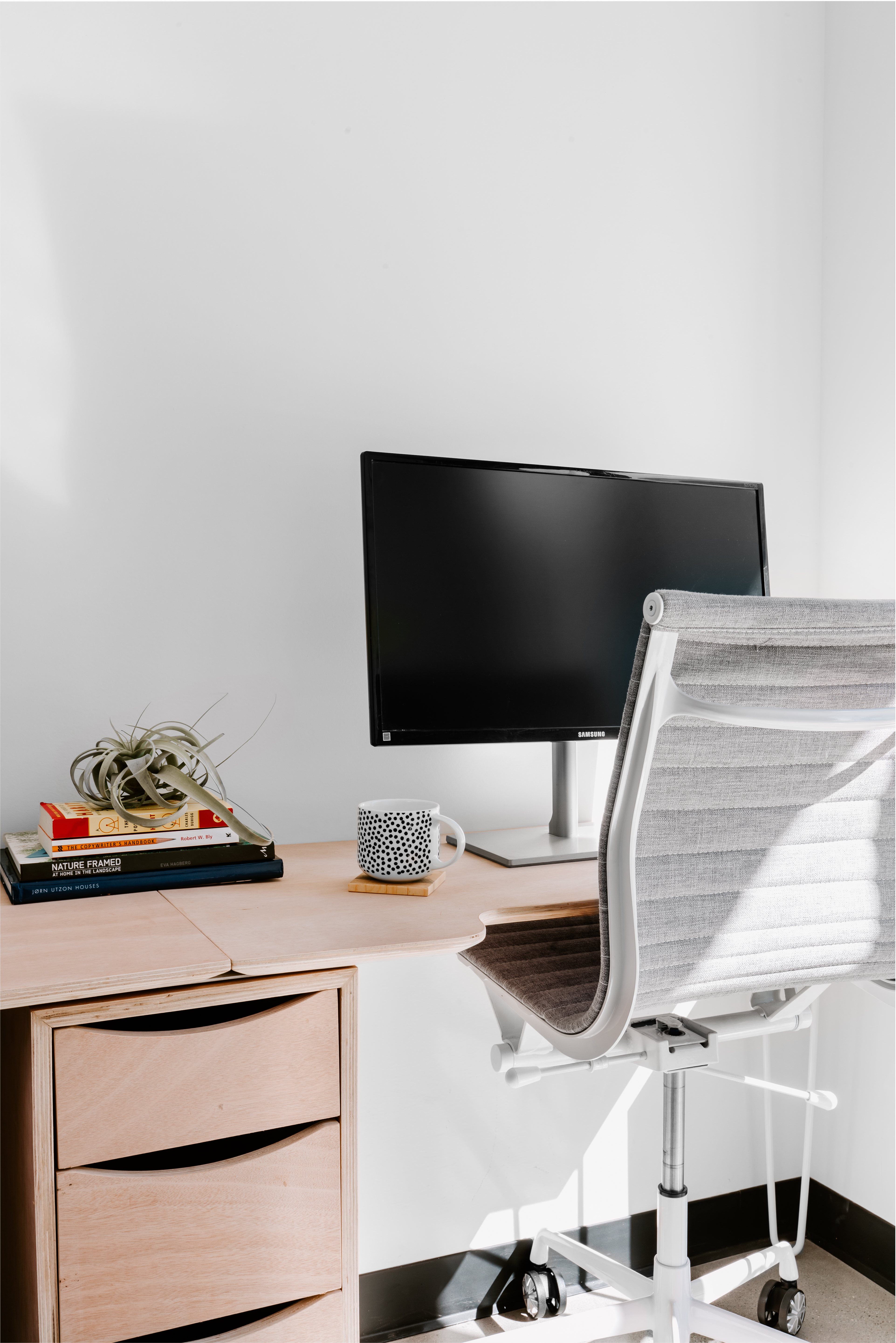 9 Person Premiere Window 