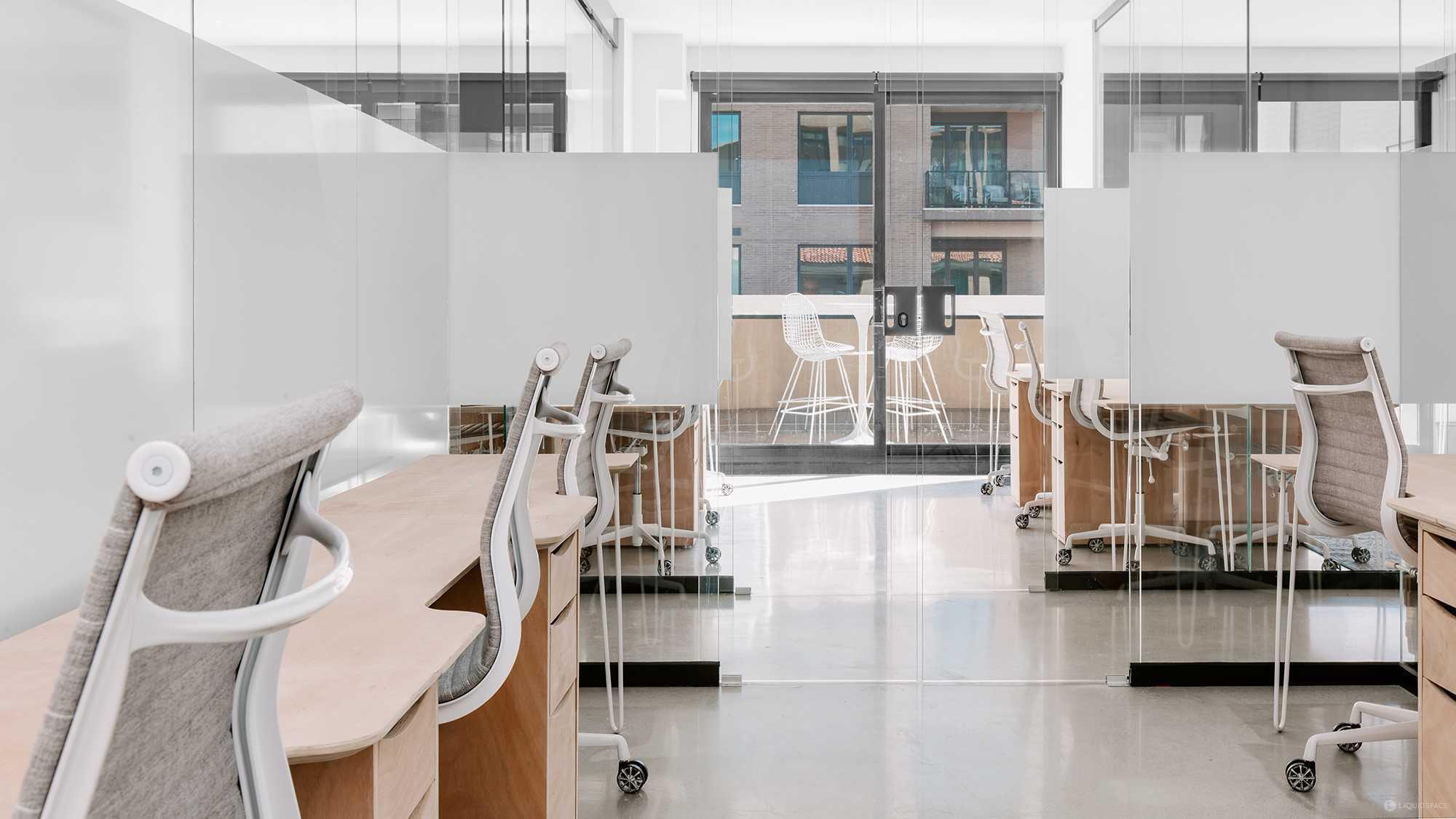 4 Person Premiere Interior