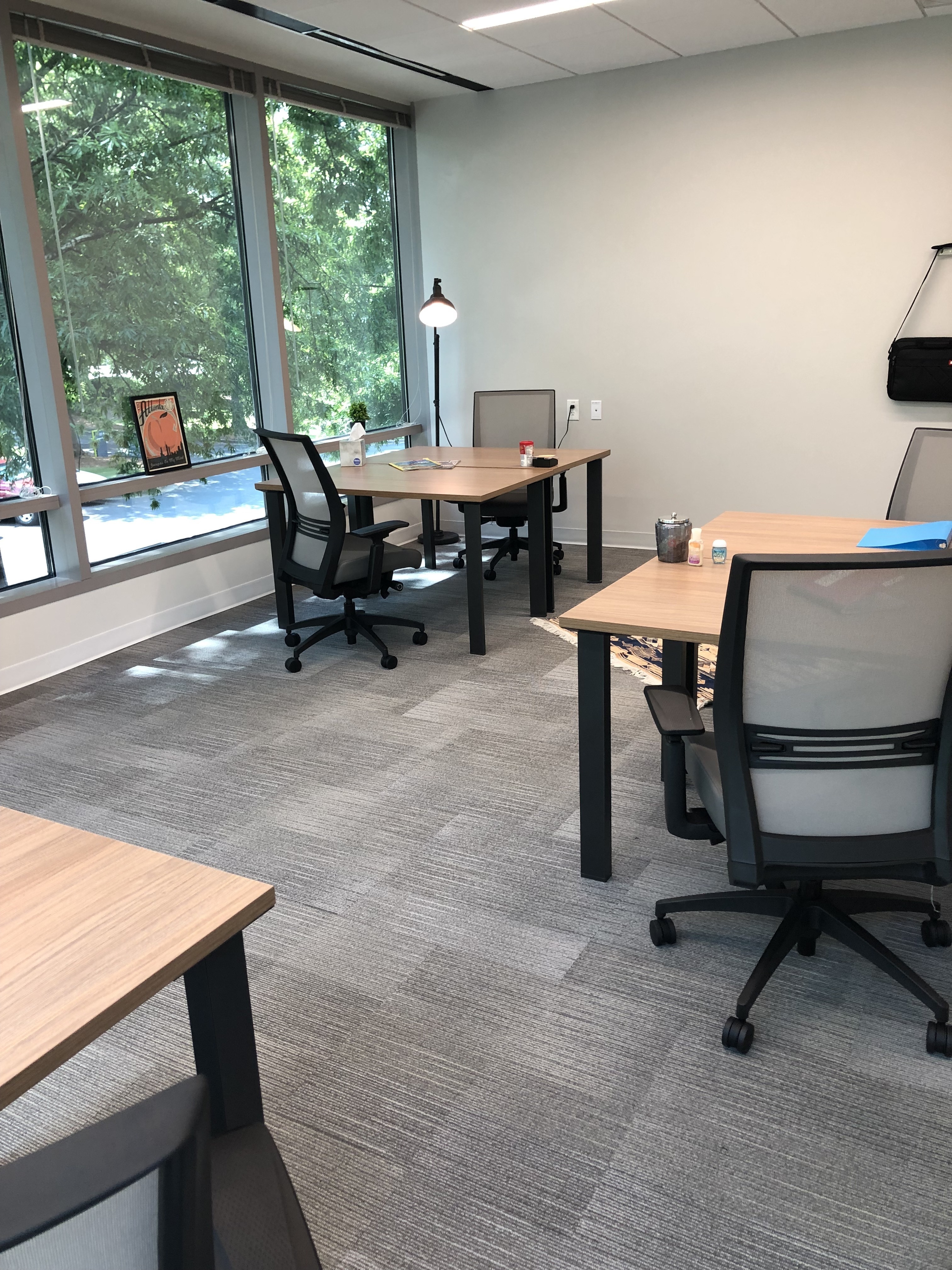 Small Team Room (8 people)