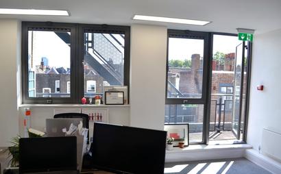 Lovely 4 person office with access to balcony Lovely 4 person office with access to balcony