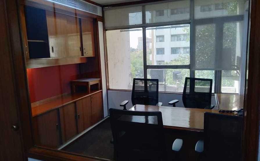 5 Seater Window Suite with ample storage! 5 Seater Window Suite with ample storage!