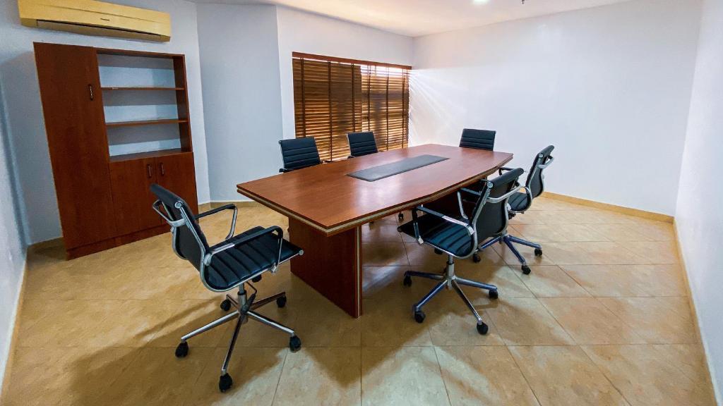 Alpha Meeting Room