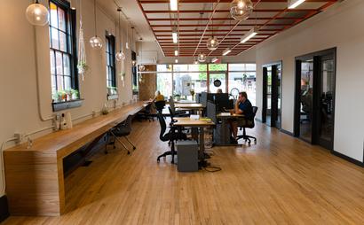 Communal Bar-cafe style seating Communal Bar-cafe style seating