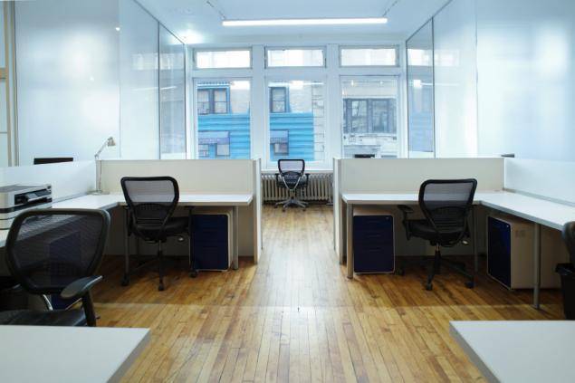 Workstations (1-5 individual Desks) 