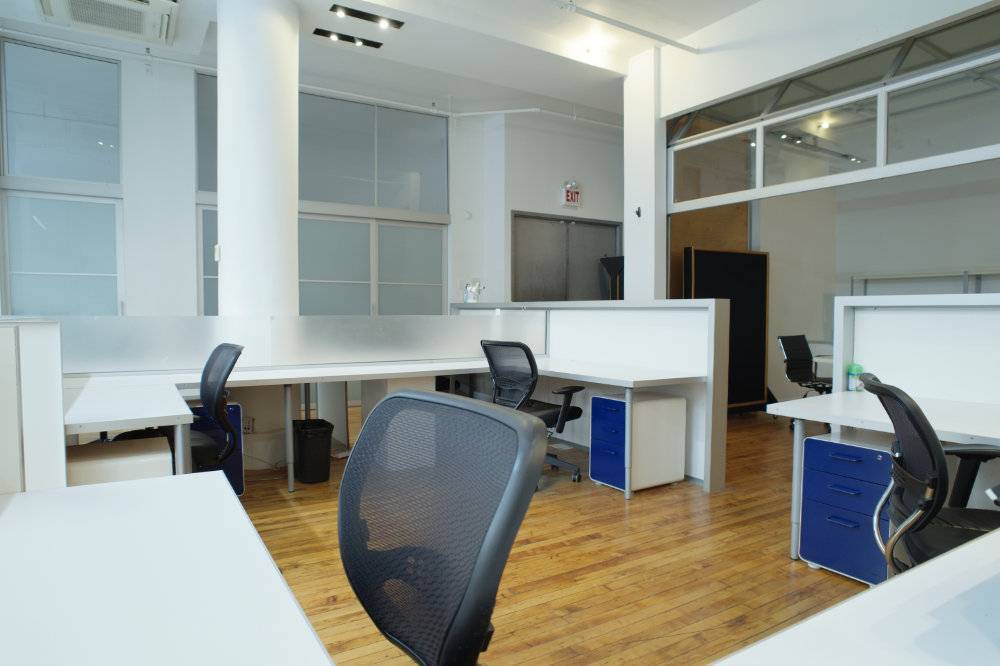 Workstations (1-5 individual Desks) 