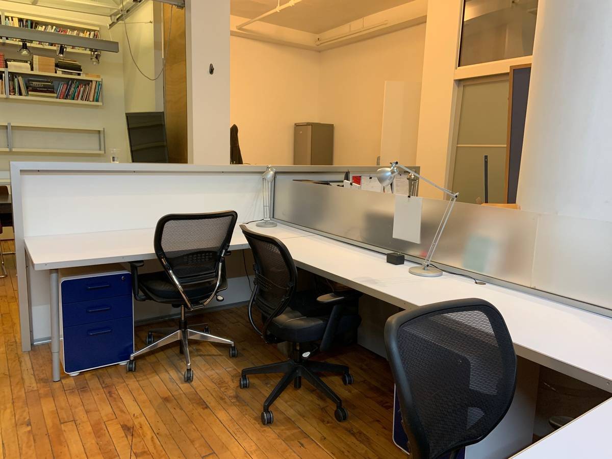 Workstations (1-5 individual Desks) 