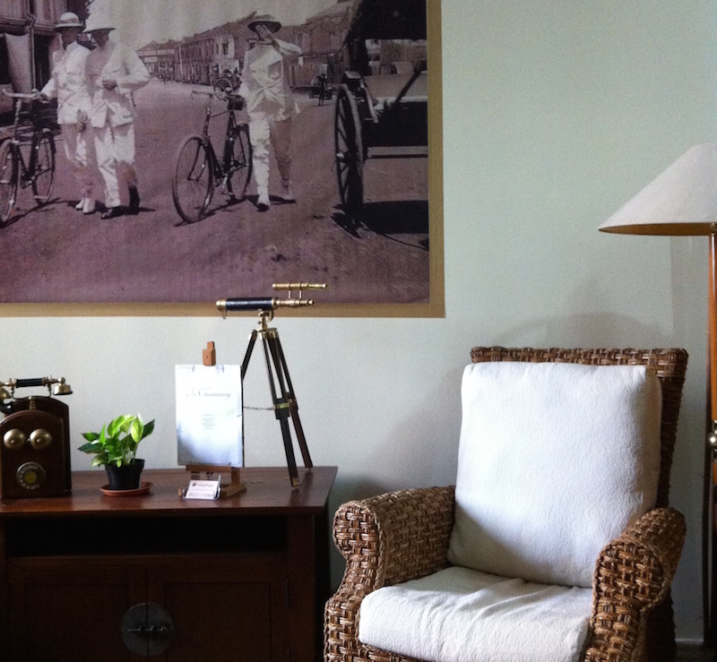 Breakfast Club (communal table)