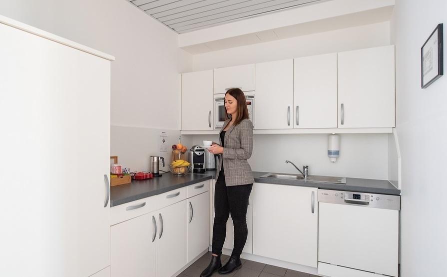 Zugang zu inspirierenden Coworking-Bereichen in Ihrer Nähe Zugang zu inspirierenden Coworking-Bereichen in Ihrer Nähe