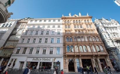 Zugang zu inspirierenden Coworking-Bereichen in Ihrer Nähe Zugang zu inspirierenden Coworking-Bereichen in Ihrer Nähe