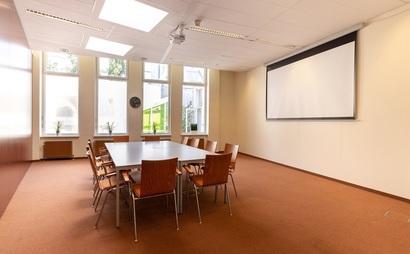 Zugang zu inspirierenden Coworking-Bereichen in Ihrer Nähe Zugang zu inspirierenden Coworking-Bereichen in Ihrer Nähe