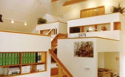 Work spaces with shared common areas Work spaces with shared common areas