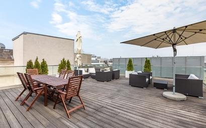 Zugang zu Büroräumen je nach Bedarf Zugang zu Büroräumen je nach Bedarf