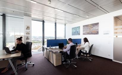 Zugang zu inspirierenden Coworking-Bereichen in Ihrer Nähe Zugang zu inspirierenden Coworking-Bereichen in Ihrer Nähe