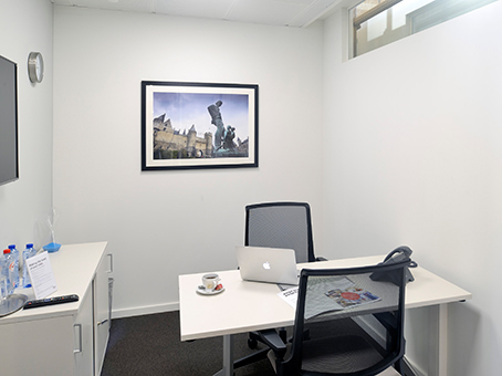 Werk zoals u dat wilt in een privékantoor voor u alleen