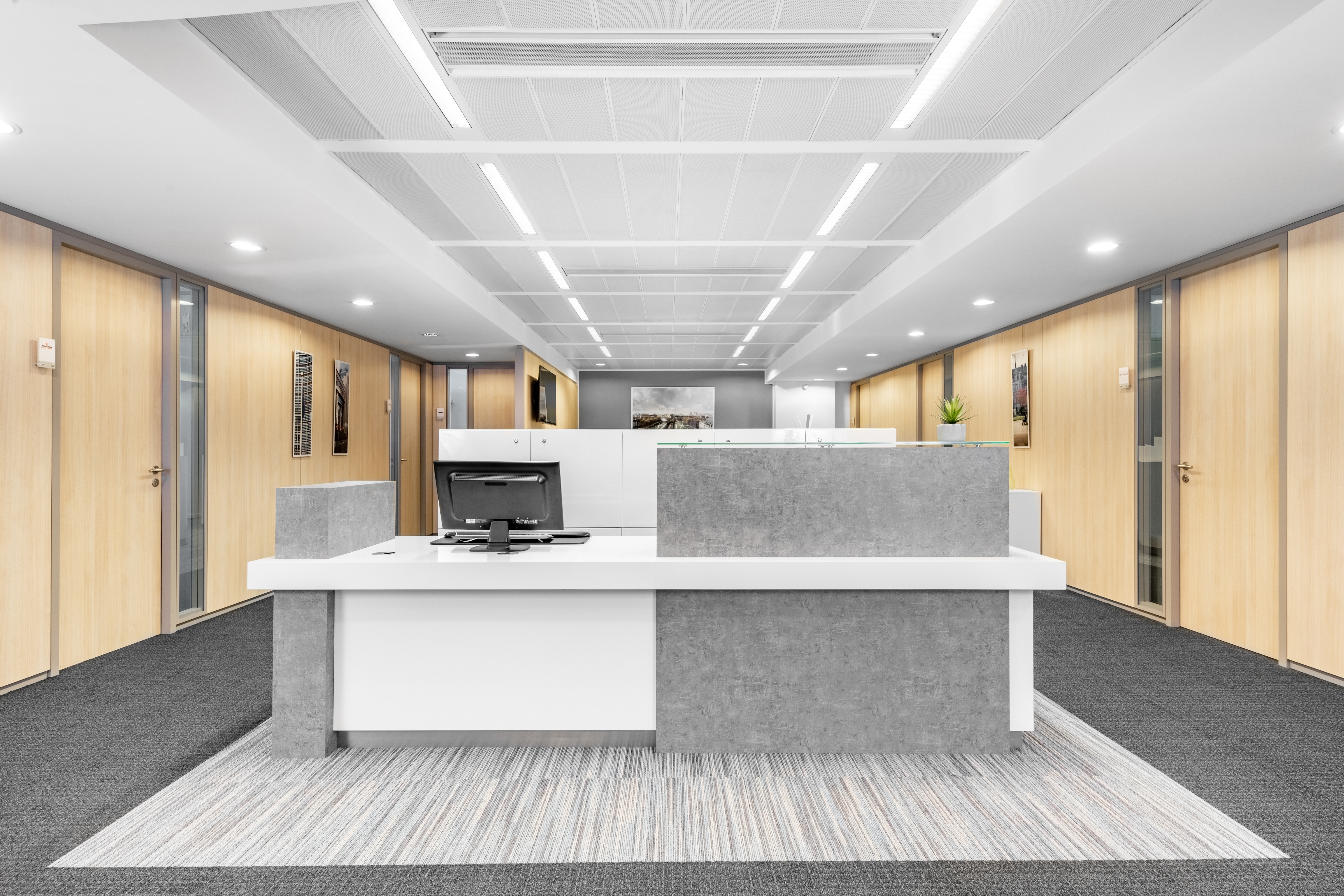 Werk vanaf een professionele werkplek bij u in de buurt